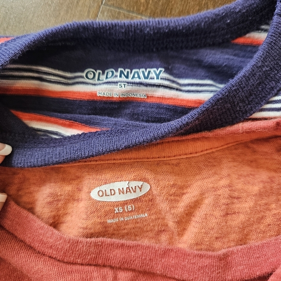 Boys 5T t-shirts - Picture 2 of 2